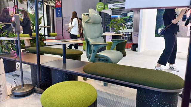 碳博会探绿：旧衣破絮 “织” 就汽车新衣环保模块“拼”出百变空间(图2)